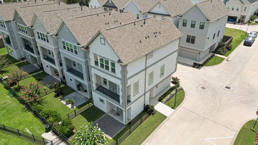 Houston 3-story, 3-bed 3510 Lannister Lane-idx