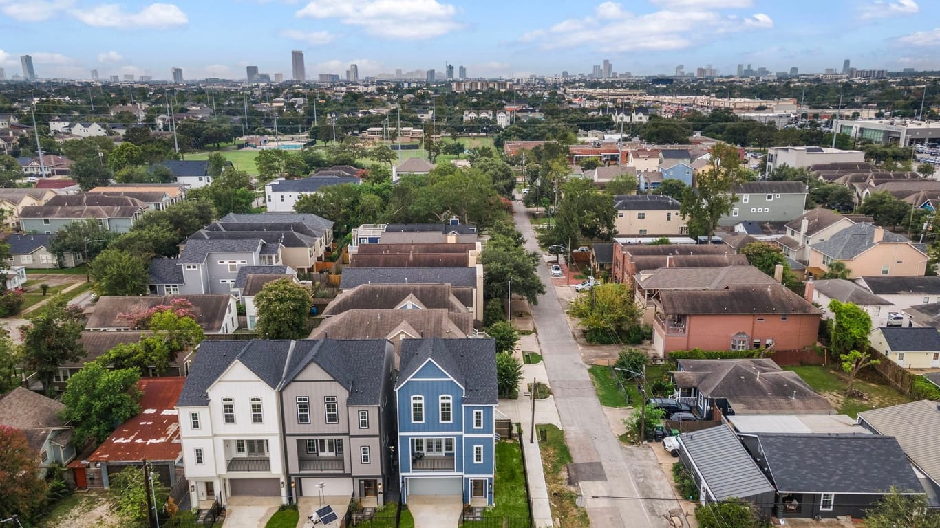 Houston 3-story, 3-bed 1008 W 14th Street-idx