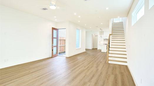 Houston 2-story, 3-bed 5320 Kiam Street-idx