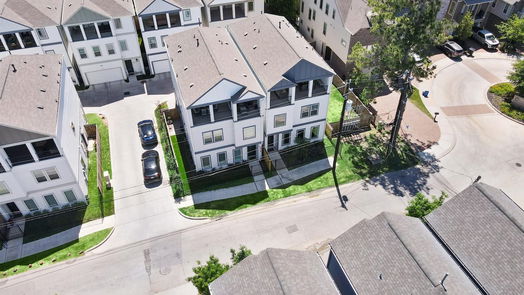 Houston 3-story, 4-bed 915 B W 35th Street-idx