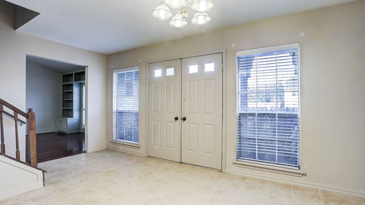 Friendswood 2-story, 4-bed 532 E Castle Harbour Drive-idx