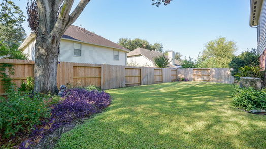 Houston 2-story, 3-bed 11215 E Travelers Way Circle-idx