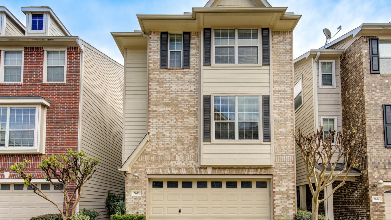 Houston 3-story, 3-bed 2616 Enclave At Shady Acres Court-idx