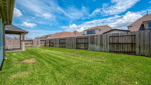 Humble 1-story, 3-bed 15806 Dutton Pines Drive-idx