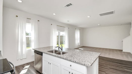 Huffman 2-story, 4-bed 28418 Peppard Lane-idx
