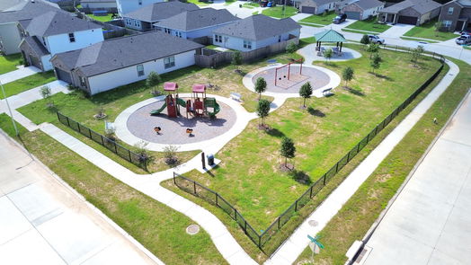 Huffman 2-story, 4-bed 28418 Peppard Lane-idx