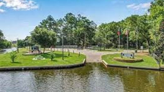 Conroe 2-story, 2-bed 708 Dogwood Trail-idx