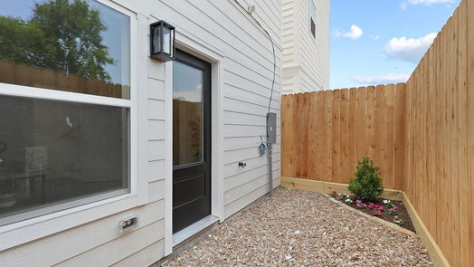 Houston 3-story, 3-bed 1207 Cavalcade Street G-idx