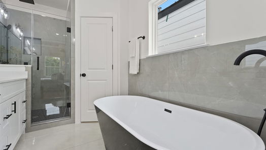 Houston 3-story, 3-bed 1207 Cavalcade Street G-idx