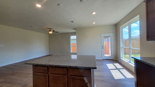 Brenham null-story, 3-bed 1412 Lake Ridge Drive-idx