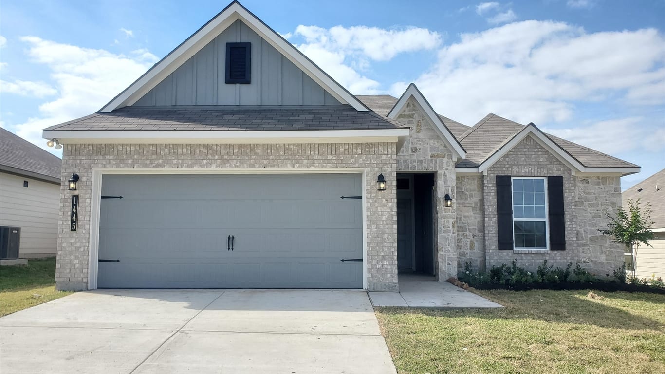 Brenham null-story, 4-bed 1445 Lake Ridge Drive-idx