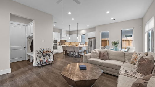 Houston 2-story, 3-bed 3511 Huntsford Drive-idx