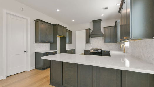 Pearland 1-story, 3-bed 2515 S Houston Avenue-idx