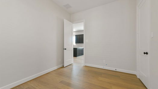 Pearland 1-story, 3-bed 2515 S Houston Avenue-idx