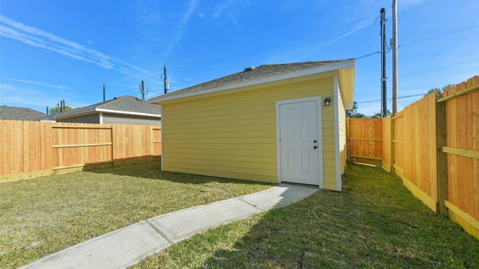 Pearland 1-story, 3-bed 2515 S Houston Avenue-idx