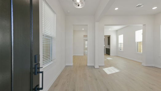 Pearland 2-story, 3-bed 2513 S Houston Avenue-idx