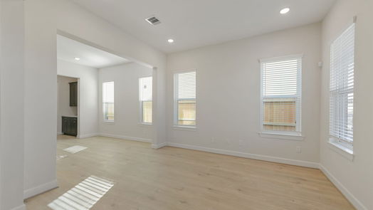 Pearland 2-story, 3-bed 2513 S Houston Avenue-idx