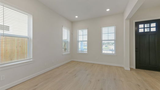 Pearland 2-story, 3-bed 2513 S Houston Avenue-idx