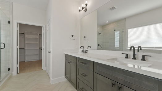 Pearland 2-story, 3-bed 2513 S Houston Avenue-idx