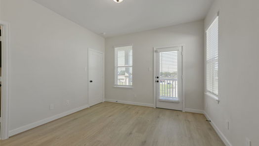 Pearland 2-story, 3-bed 2513 S Houston Avenue-idx