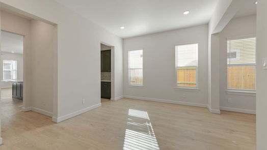 Pearland 2-story, 3-bed 2513 S Houston Avenue-idx
