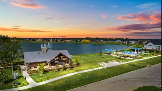 Friendswood 2-story, 5-bed 2176 Blossom Landing Lane-idx