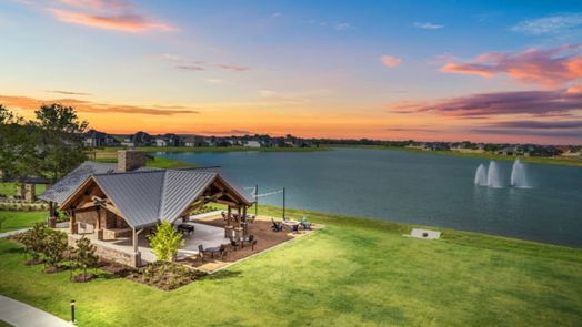 Friendswood 2-story, 5-bed 2176 Blossom Landing Lane-idx