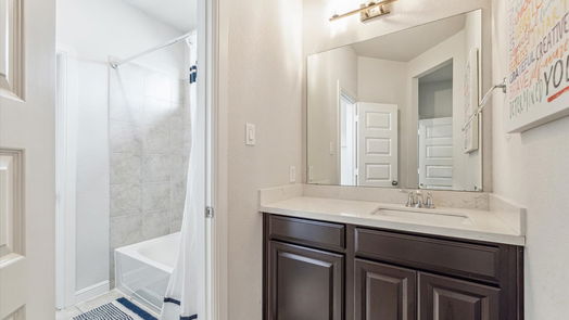 Sugar Land 2-story, 5-bed 5514 Clouds Creek Lane-idx