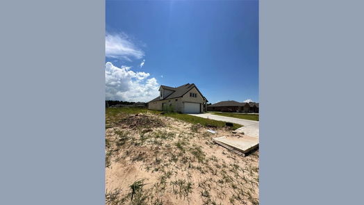 Anahuac 1-story, 5-bed 507 Kickapoo Drive-idx