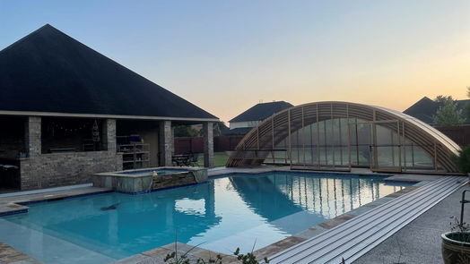 Fulshear 2-story, 5-bed 6006 Waterfall Trace Ln-idx