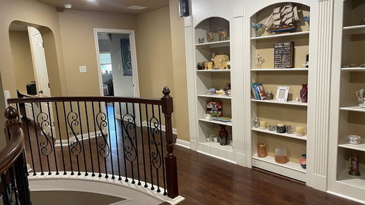 Fulshear 2-story, 5-bed 6006 Waterfall Trace Ln-idx