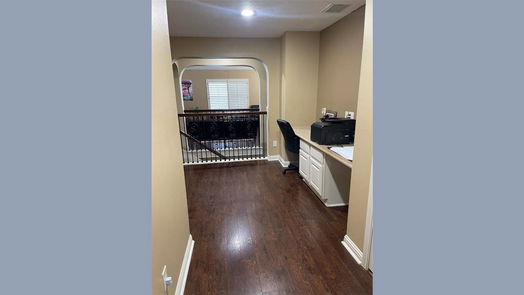 Fulshear 2-story, 5-bed 6006 Waterfall Trace Ln-idx