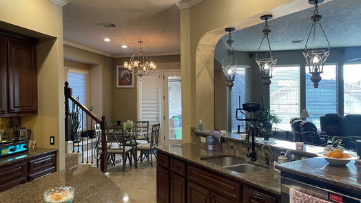 Fulshear 2-story, 5-bed 6006 Waterfall Trace Ln-idx