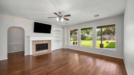 Houston 2-story, 5-bed 17518 Cypress Laurel Street-idx