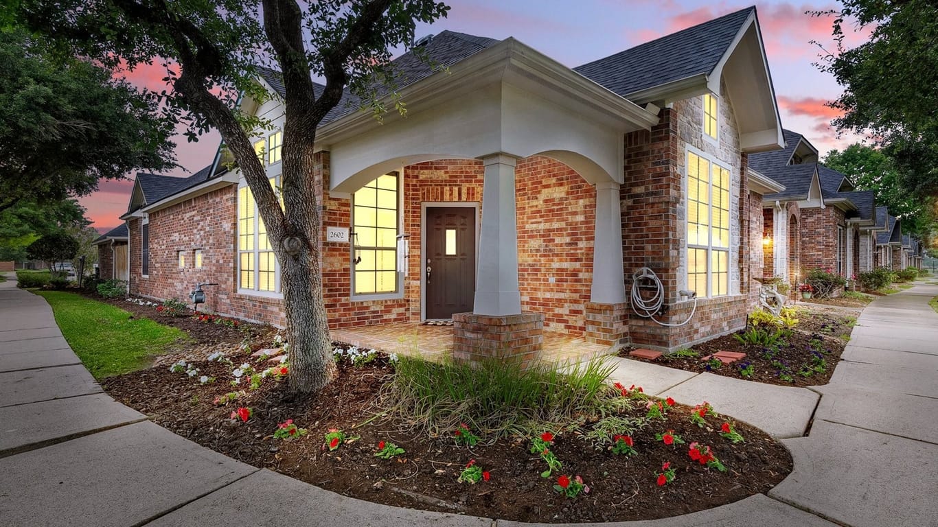 Pearland 1-story, 2-bed 2602 Arbor Hill Lane-idx
