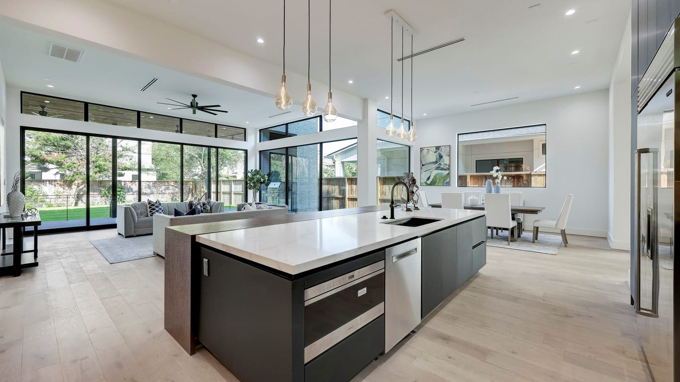 West University Place 2-story, 4-bed 6317 Buffalo Speedway-idx