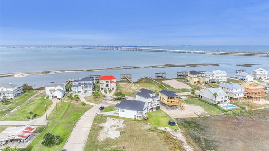 Galveston 3-story, 5-bed 9405 Vista Bella-idx