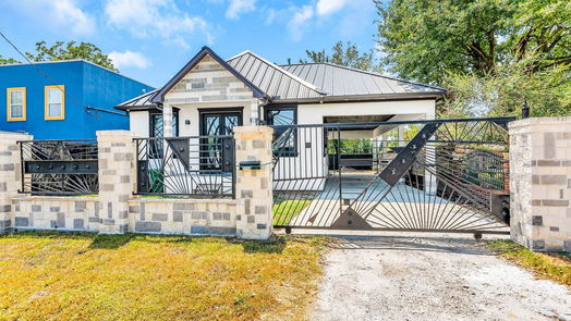 Houston 1-story, 2-bed 7114 Longview Street-idx