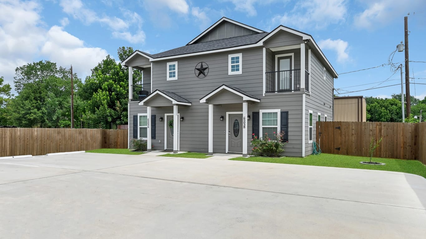 Houston 2-story, 2-bed 6421 Osprey Drive A and B-idx