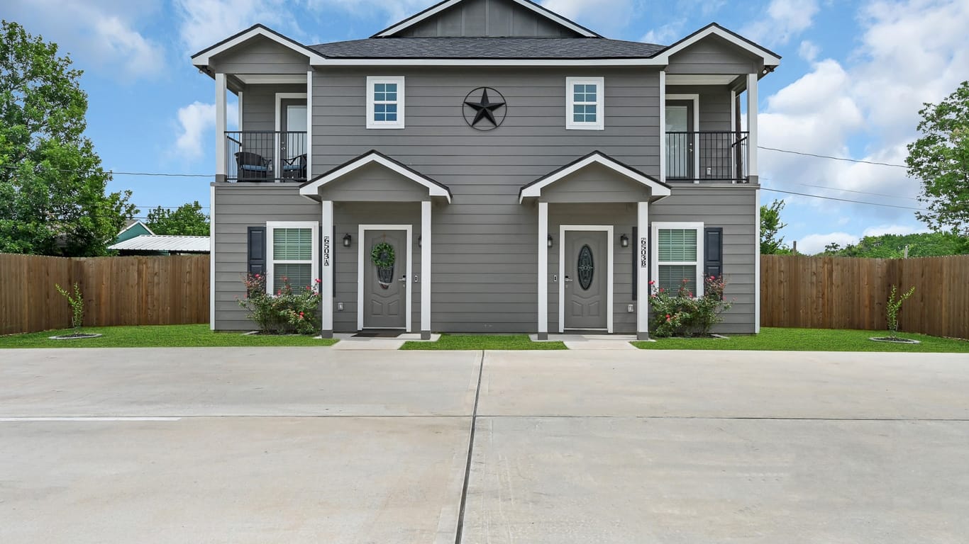 Houston 2-story, 2-bed 6421 Osprey Drive A and B-idx