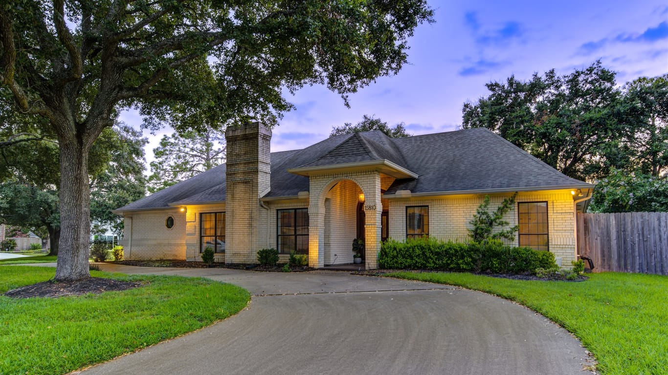Houston 1-story, 3-bed 15810 S Barkers Landing Road-idx