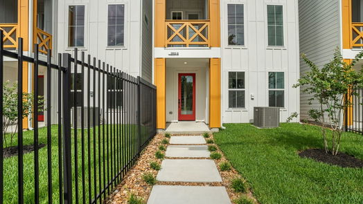 Houston 3-story, 3-bed 3903 Pinemont Drive A-idx