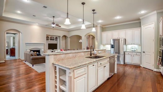 Conroe 1-story, 5-bed 1900 Graystone Hills Drive-idx