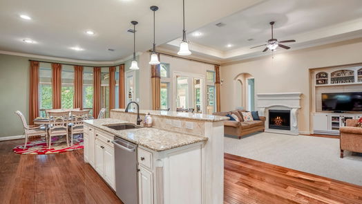 Conroe 1-story, 5-bed 1900 Graystone Hills Drive-idx