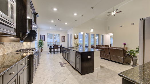 Conroe 2-story, 5-bed 1402 Graystone Hills Drive-idx