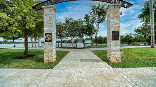 Friendswood 2-story, 5-bed 1105 Twilight Springs Court-idx