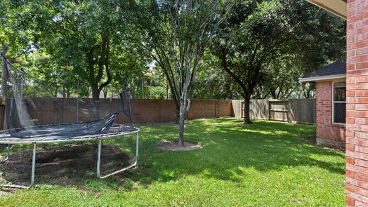 Houston 1-story, 3-bed 2410 Gentle Brook Court-idx