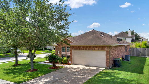 Houston 1-story, 3-bed 2410 Gentle Brook Court-idx