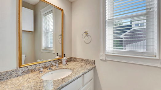 Houston 1-story, 4-bed 4511 Village Corner Drive-idx