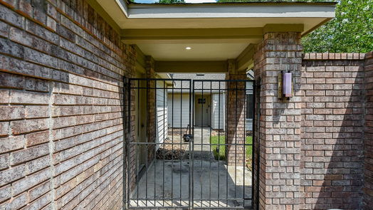 Houston 1-story, 3-bed 4311 Pinewood Park Drive-idx